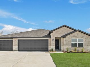 129 Wildflower Ln, Dayton, TX 77535