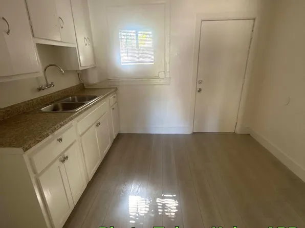 1125 Brown St, Bakersfield, CA 93305