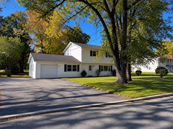 4 Arthur Rd, Chester, NY 10918