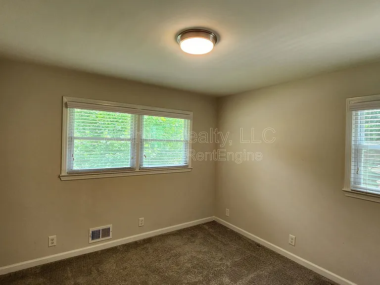 3775 Tree Bark Trl — Photo 12