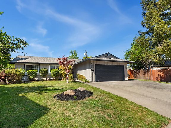 3rd image of 10465 Rugby Ct