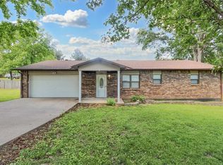 1901 Fernwood Rd, Poplar Bluff, MO 63901