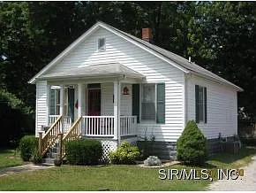 101 Douglas St photo 1