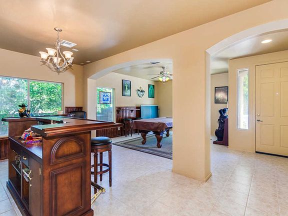 4th image of 104 E Placita Lago Bello