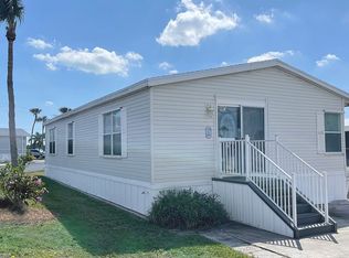 883 Pirate Cove Ln, Hutchinson Island, FL 34949
