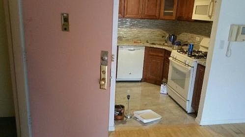 1st image of 21149 Jamaica Ave #2nd