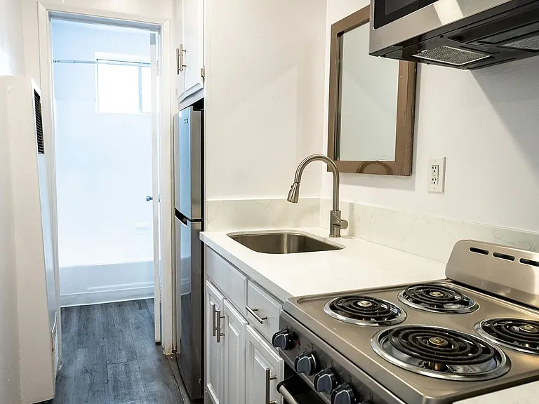 1275 Federal Ave — Photo 23