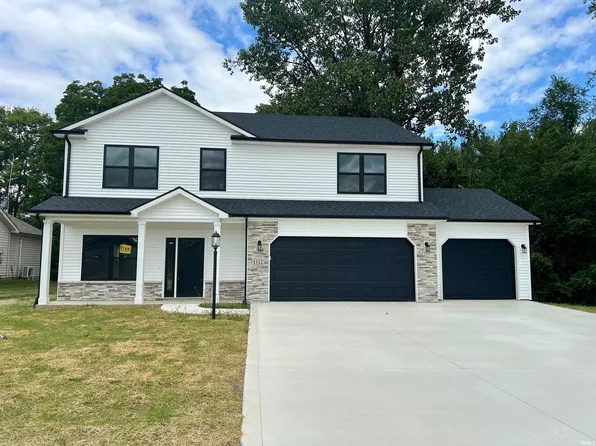1512 Barrington Dr, Auburn, IN 46706