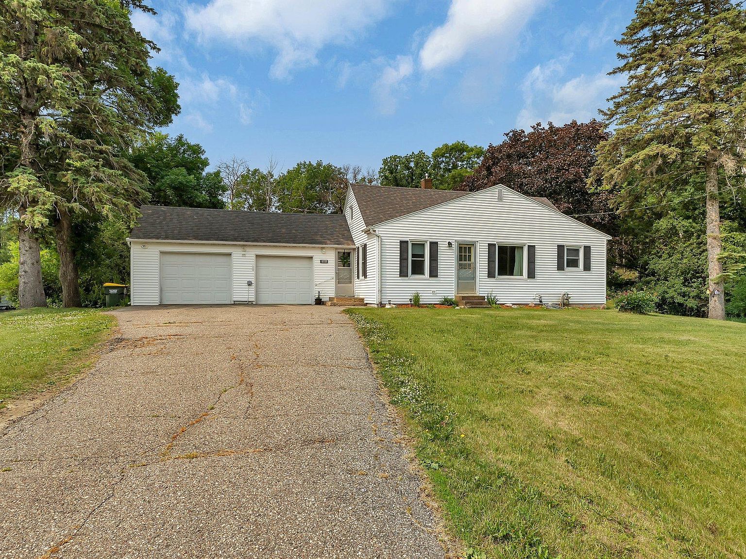 19391 Highway 9 NE, New London, MN 56273 | Zillow