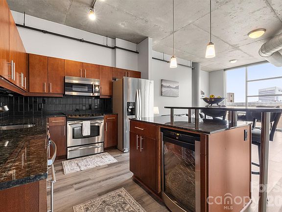 5th image of 505 E 6th St Unit 707
