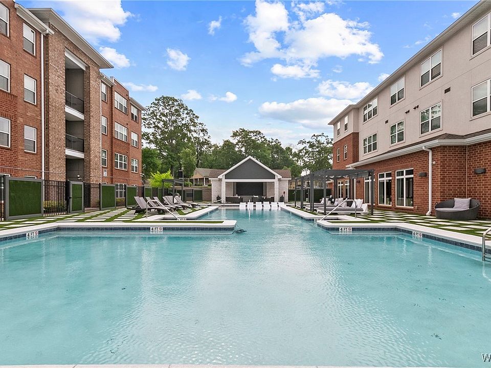 1st image of 680 6th Ave NE APT 5201