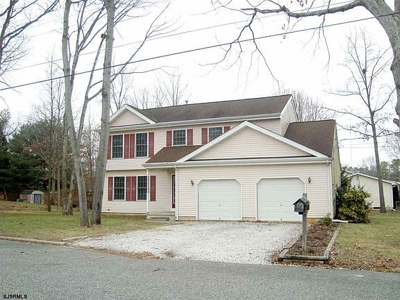 2nd image of 1600 Acorn Dr