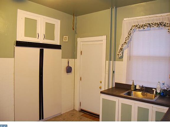 5th image of 4343 N Franklin St