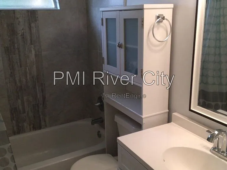 2320 Locustwood Ct — Photo 28