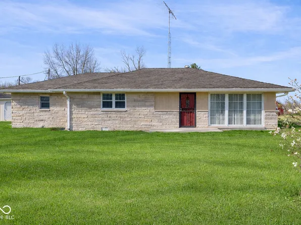 6742 E County Road 900 N, Seymour, IN 47274