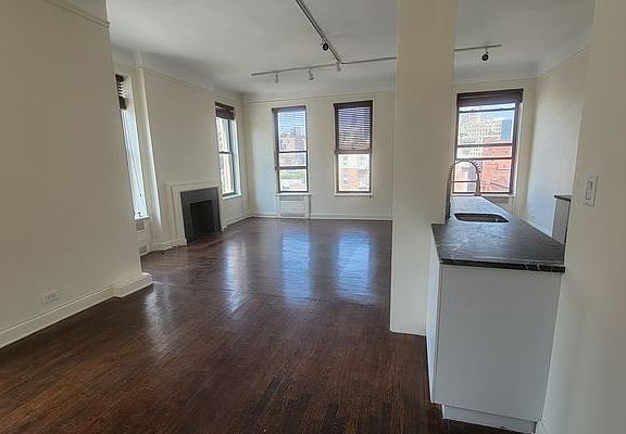 3rd image of 26 E 93rd St #6D