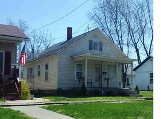 207 N C St, Monmouth, IL 61462