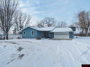 48170 Red Iron Rd, Kasota, MN 56050