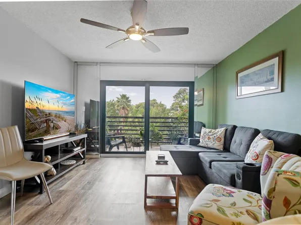 10442 Sunrise Lakes Boulevard #207, Sunrise, FL 33322