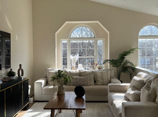 2105 Griffith St, Philadelphia, PA 19152