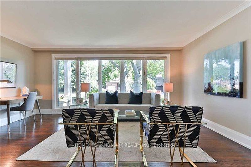 Toronto House for rent - 3 Bedrooms — photo 3