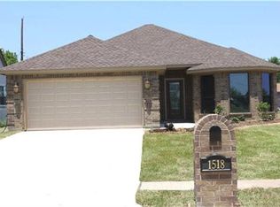 1518 N Avenue N, Freeport, TX 77541