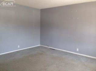 901 Lochhead Ave, Flint, MI 48507