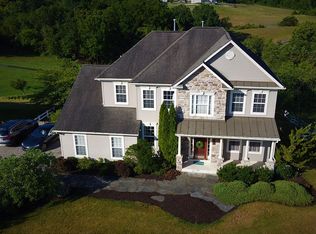 663 Shannon Dr N, Greencastle, PA 17225