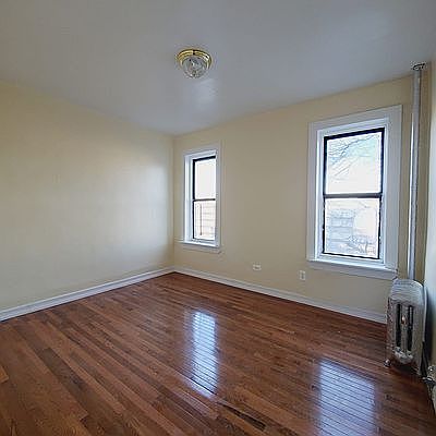 3rd image of 2420 Creston Ave APT 4G