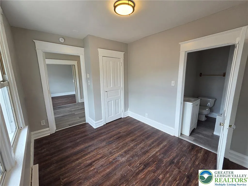 2 bed, 500 sqft, $1,450 — Photo 4
