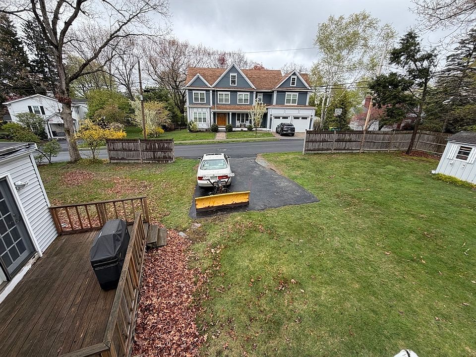 2nd image of 114 Parish Rd