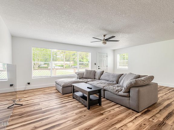 3rd image of 1148 Orange Ave