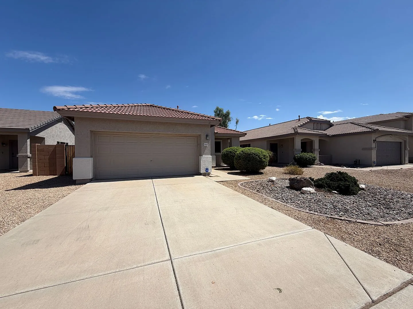 3 bed, 2.0 bath, 1344 sqft, $2,100 — Photo 1
