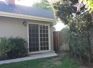 1602 Grandoaks Cir, Tustin, CA 92780