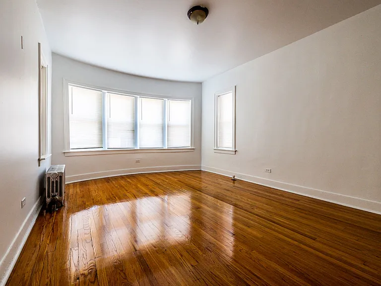 8101 S Drexel — Photo 22