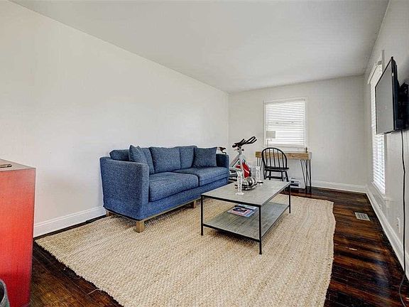 5th image of 114 Villa Dr
