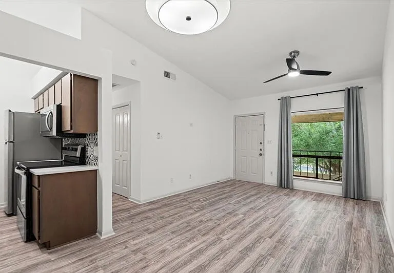 1705 Crossing Pl #114 — Photo 7