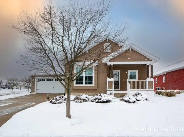 7597 Hometown Ct SE, Caledonia, MI 49316