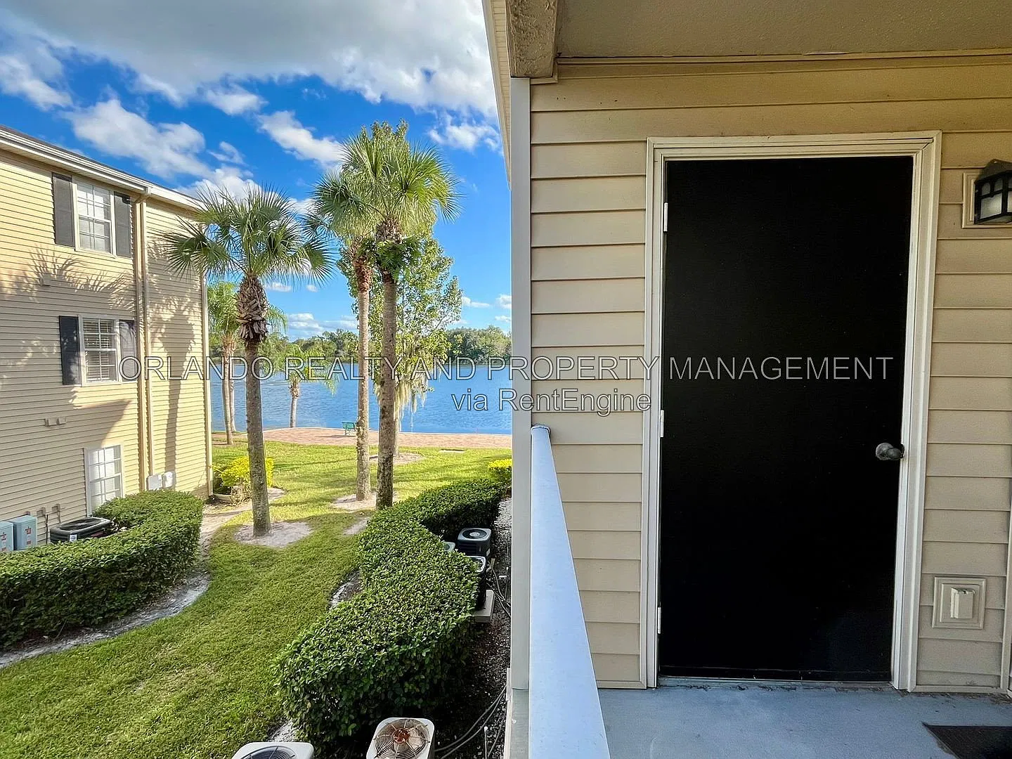 1 bed, 1.0 bath, 576 sqft, $1,299 — Photo 3