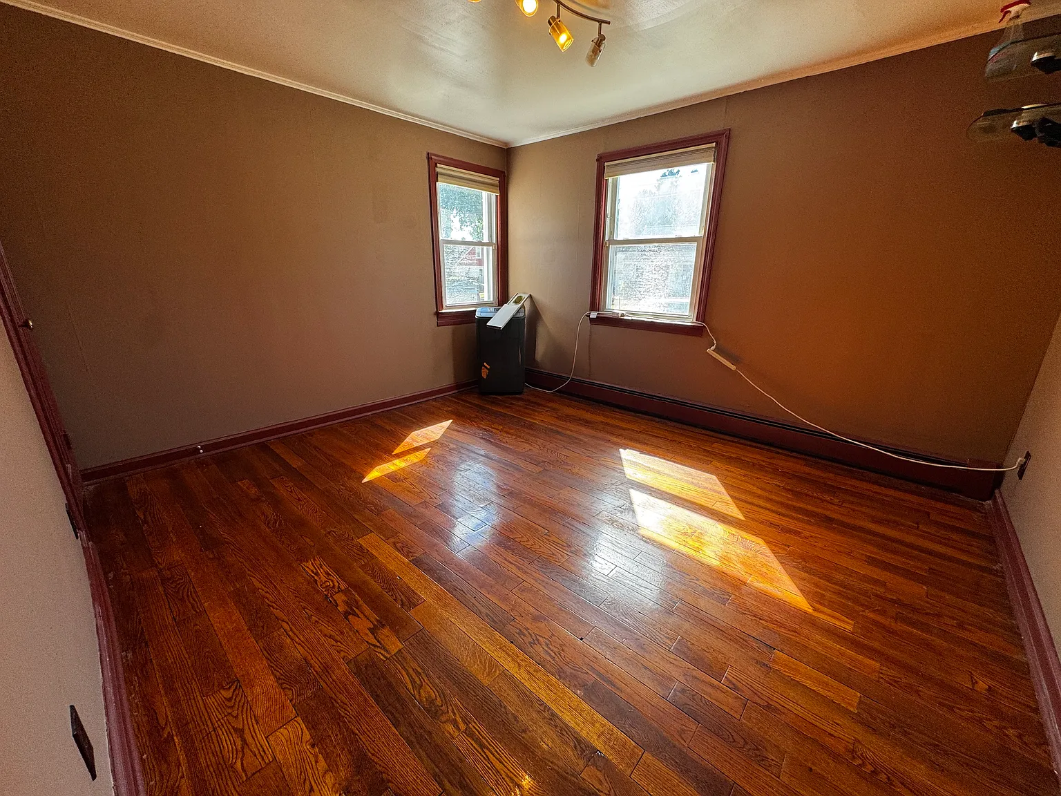 4 bed, 1580 sqft, $3,600 — Photo 4