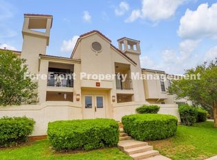 2255 Thousand Oaks Dr, San Antonio, TX 78232