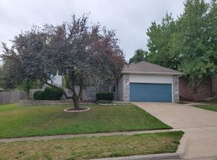 1974 W Arlington St, Springfield, MO 65810