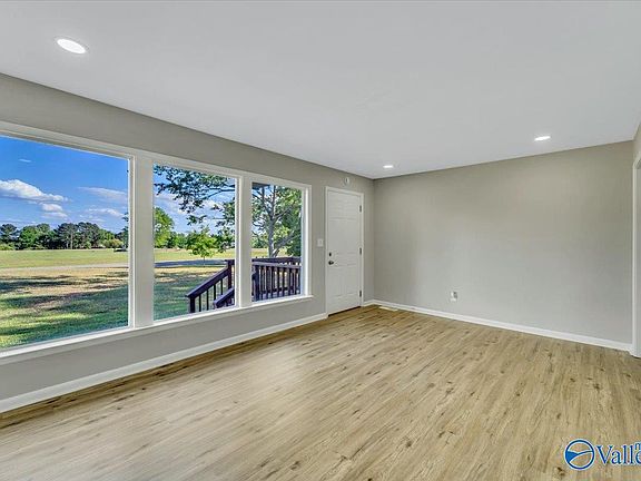 5th image of 1765 Eva Rd