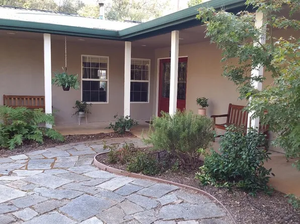 19307 Penn Valley Dr, Penn Valley, CA 95946