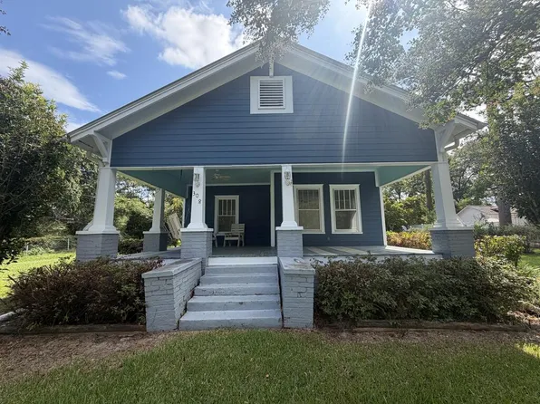 308 N Church St, Hahira, GA 31632