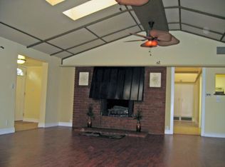 10488 Alta Loma Dr, Alta Loma, CA 91737