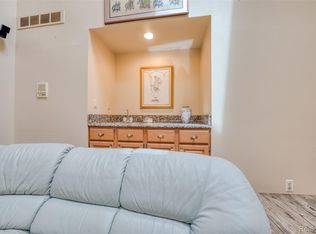 29342 Strathmore Dr, Farmington Hills, MI 48331