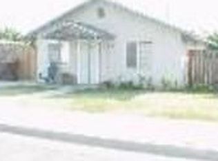 721 E Valley St, Avenal, CA 93204