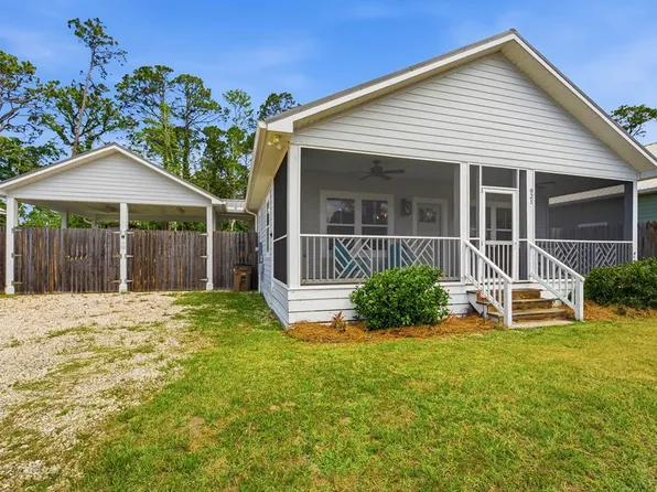 921 20th St, Pt Saint Joe, FL 32456