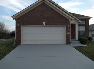 3245 Sandersville Rd, Lexington, KY 40511